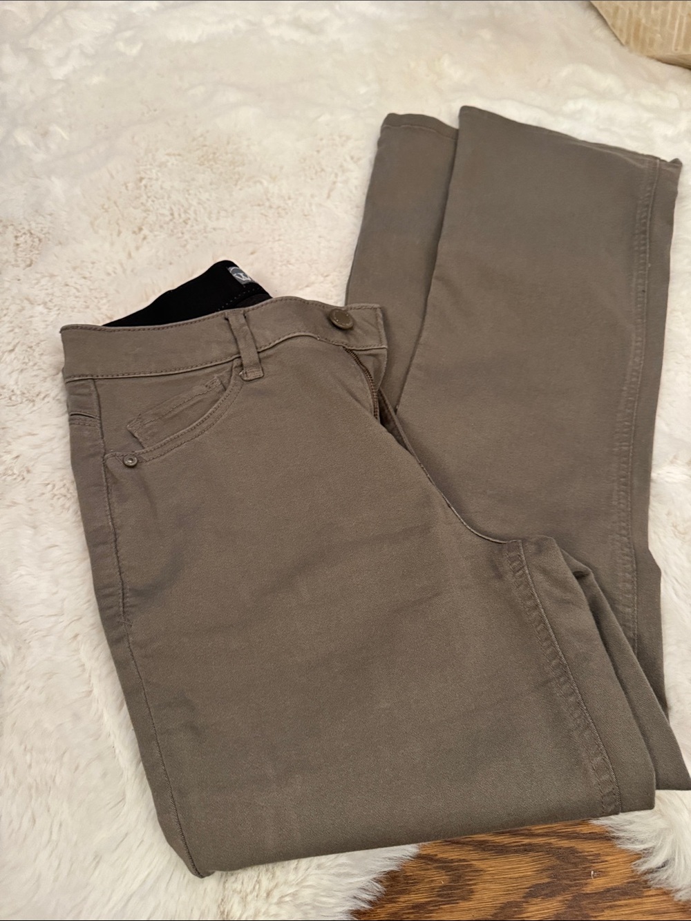 Wit & Wisdom Women's Boot Cut Pants in Olive Brown